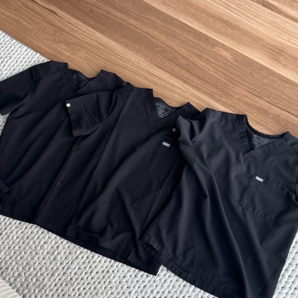 Figs Black V-Neck Scrub Top Set of 3 M